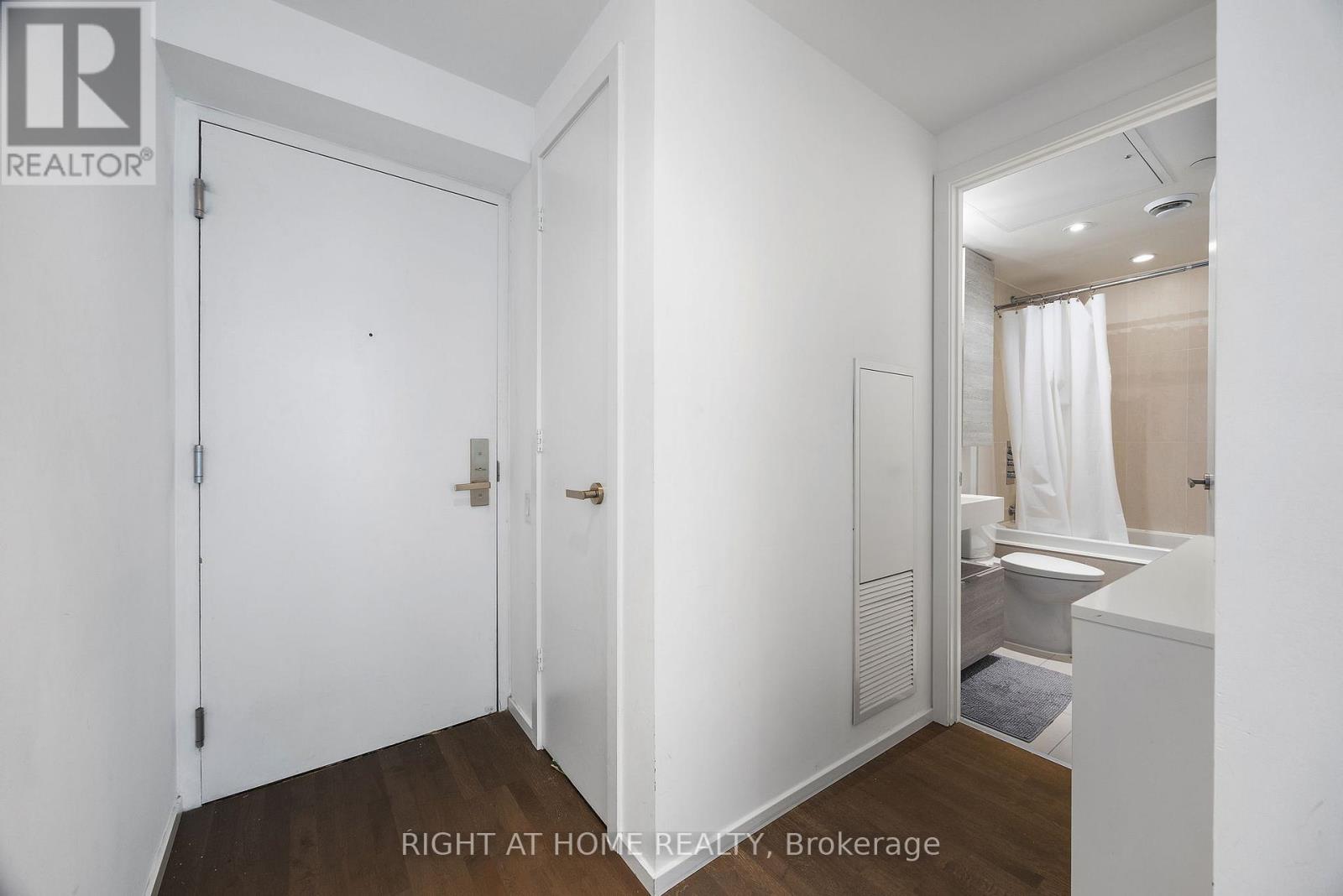 #3403 5 ST. JOSEPH STREET - 3