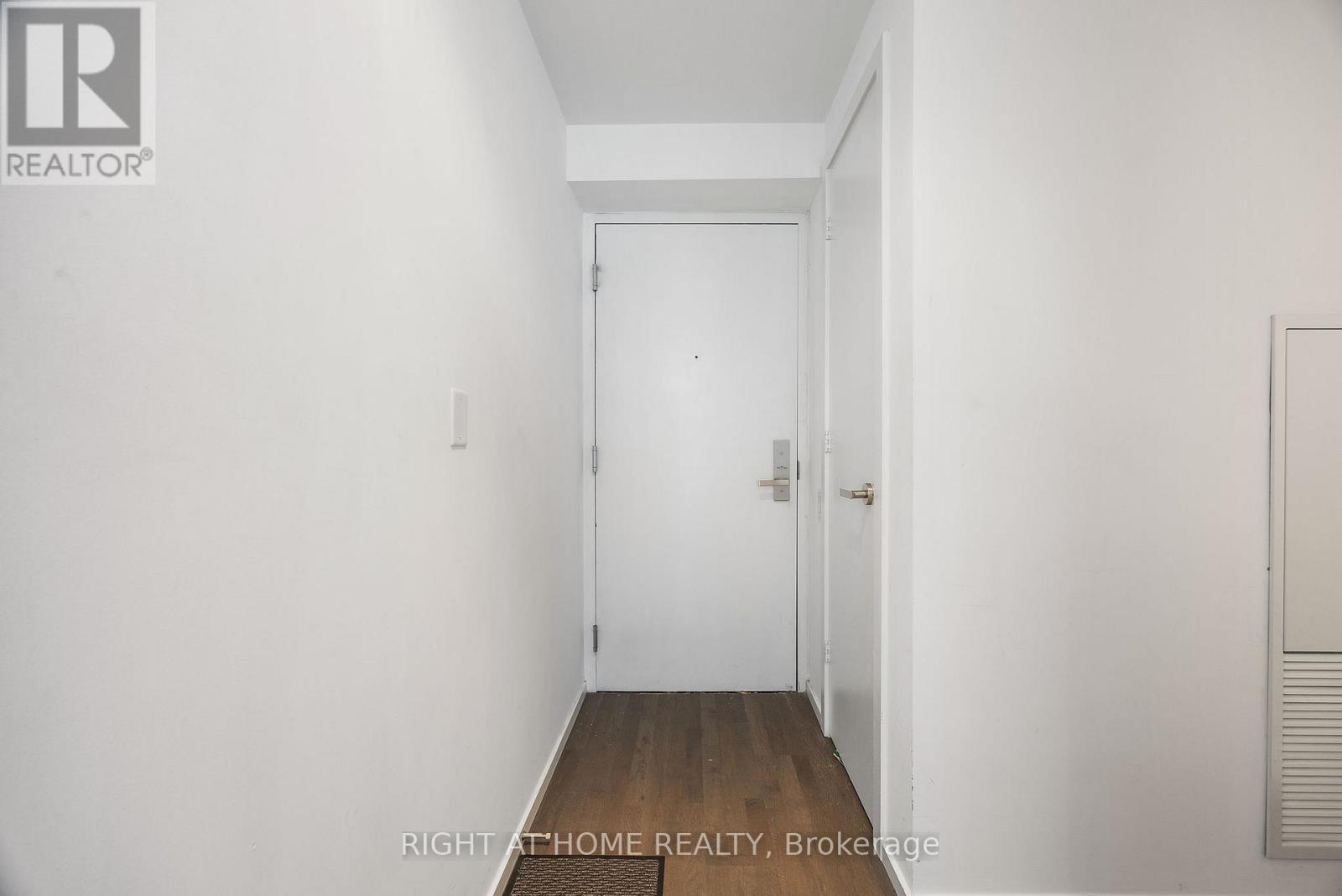 #3403 5 ST. JOSEPH STREET - 4