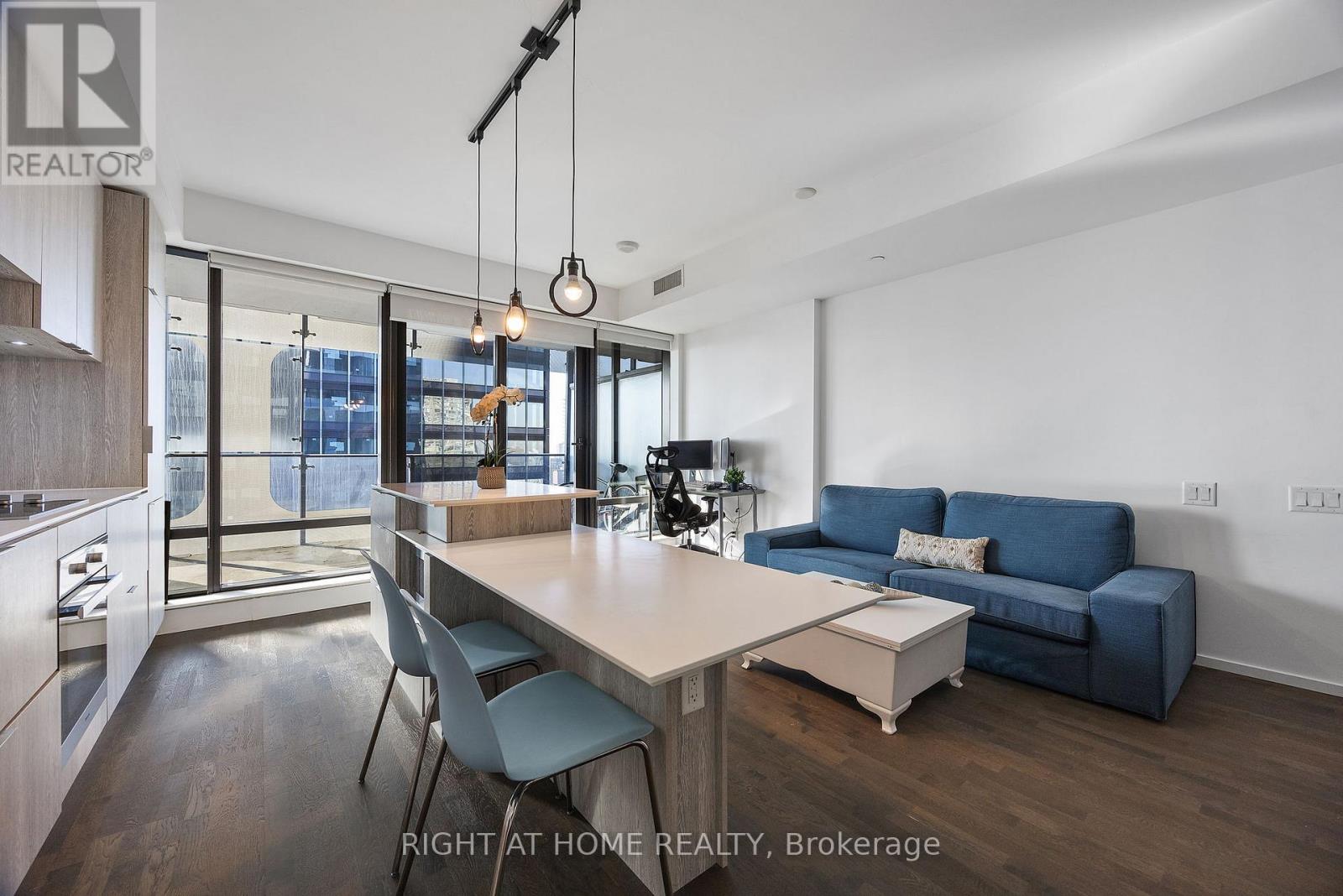 #3403 5 ST. JOSEPH STREET - 8