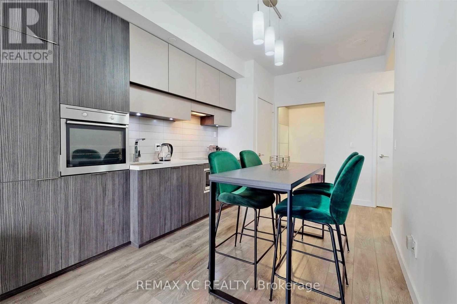 #2212 8 EGLINTON AVENUE E - 1