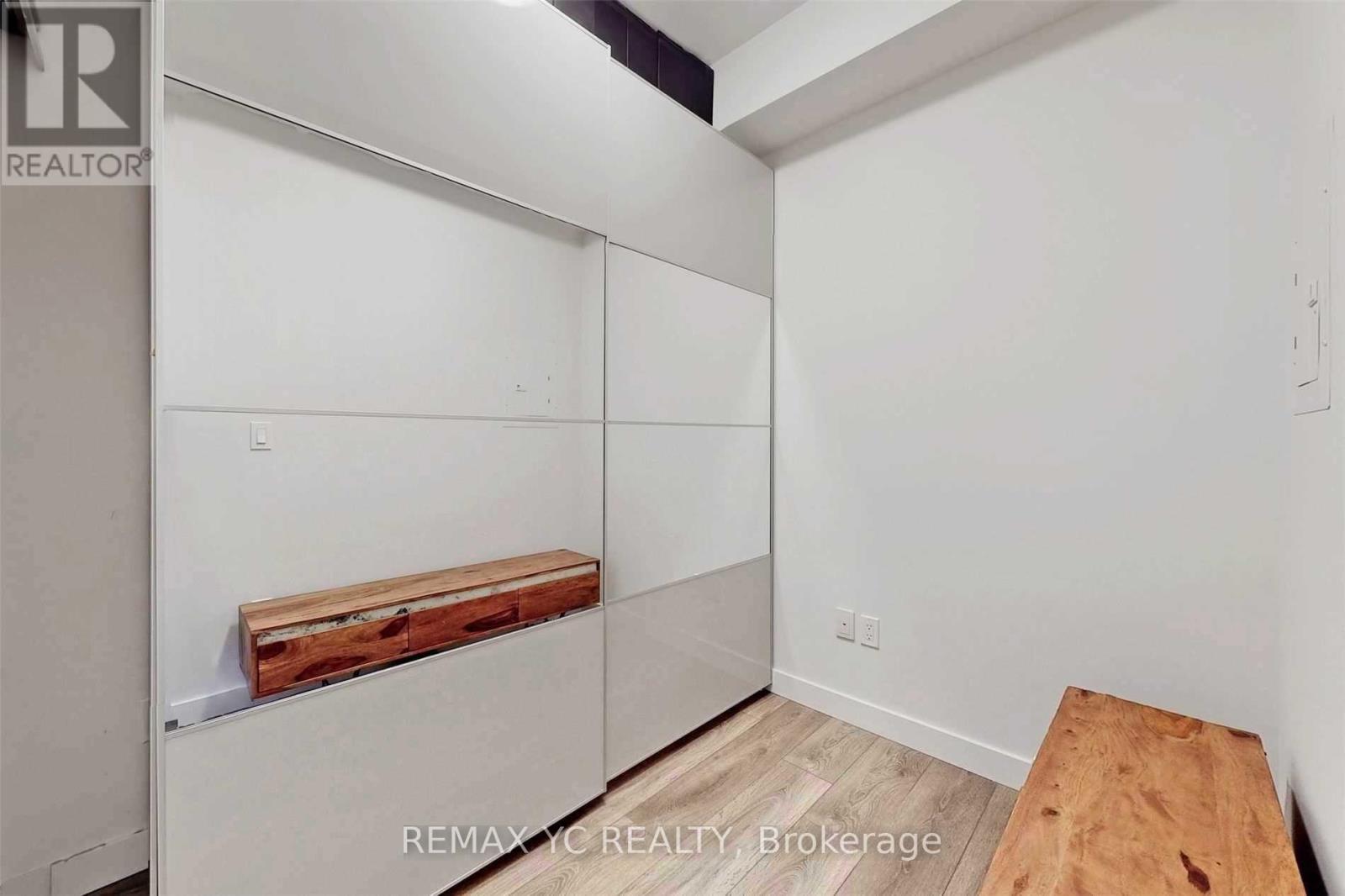 #2212 8 EGLINTON AVENUE E - 11