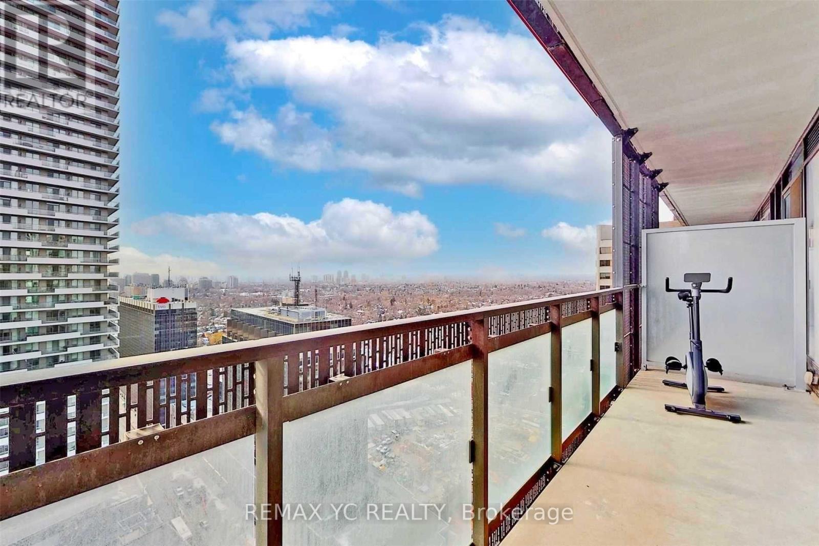 #2212 8 EGLINTON AVENUE E - 15