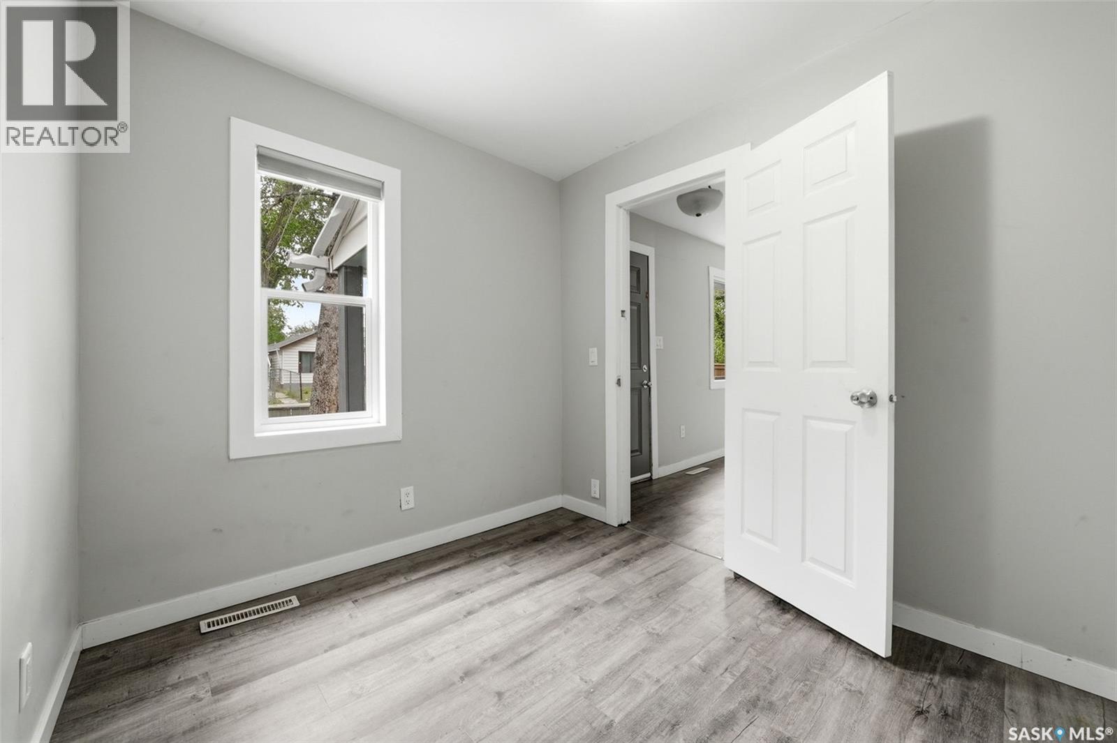 922 Athol STREET - 15