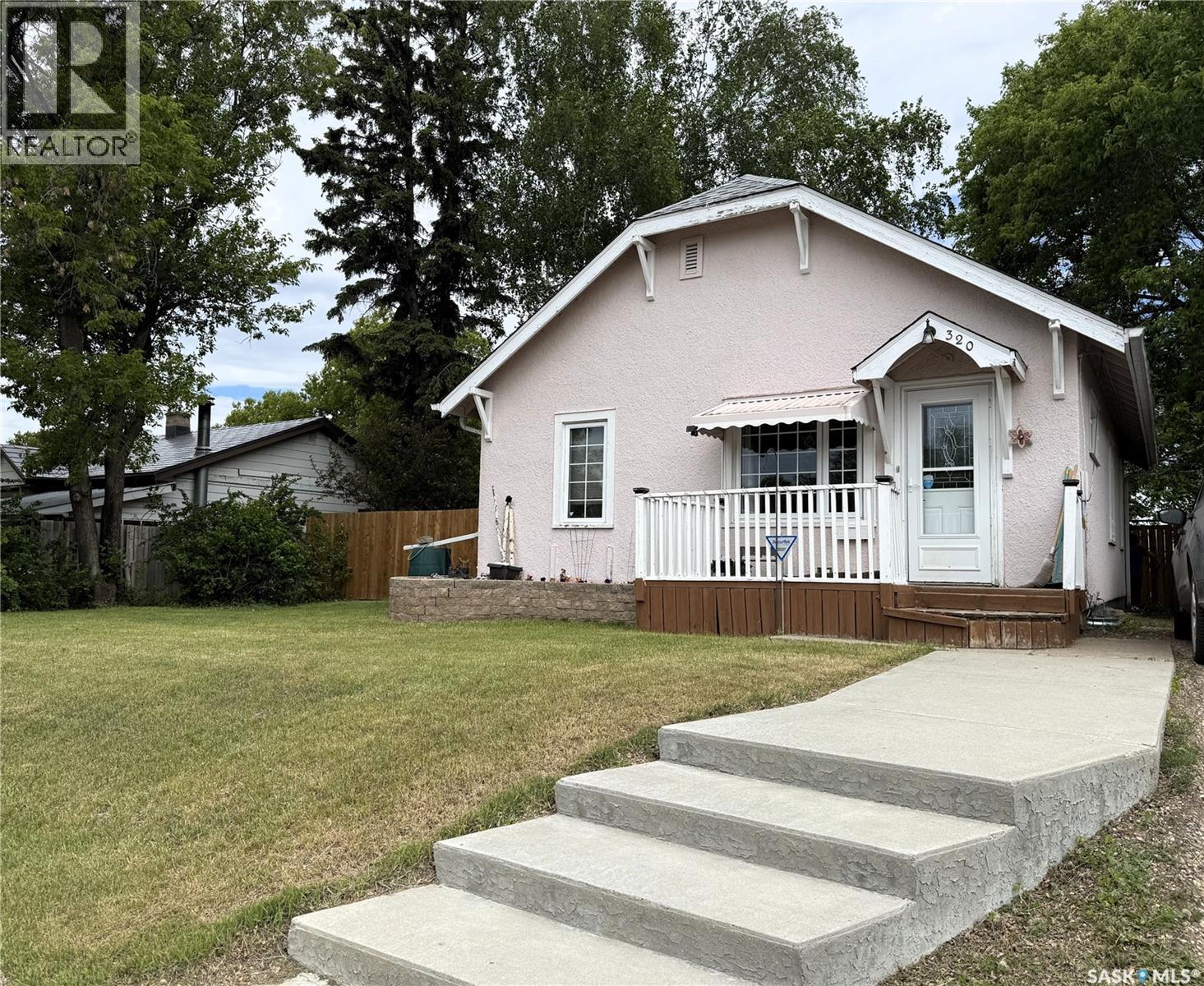 320 23rd STREET E - 1