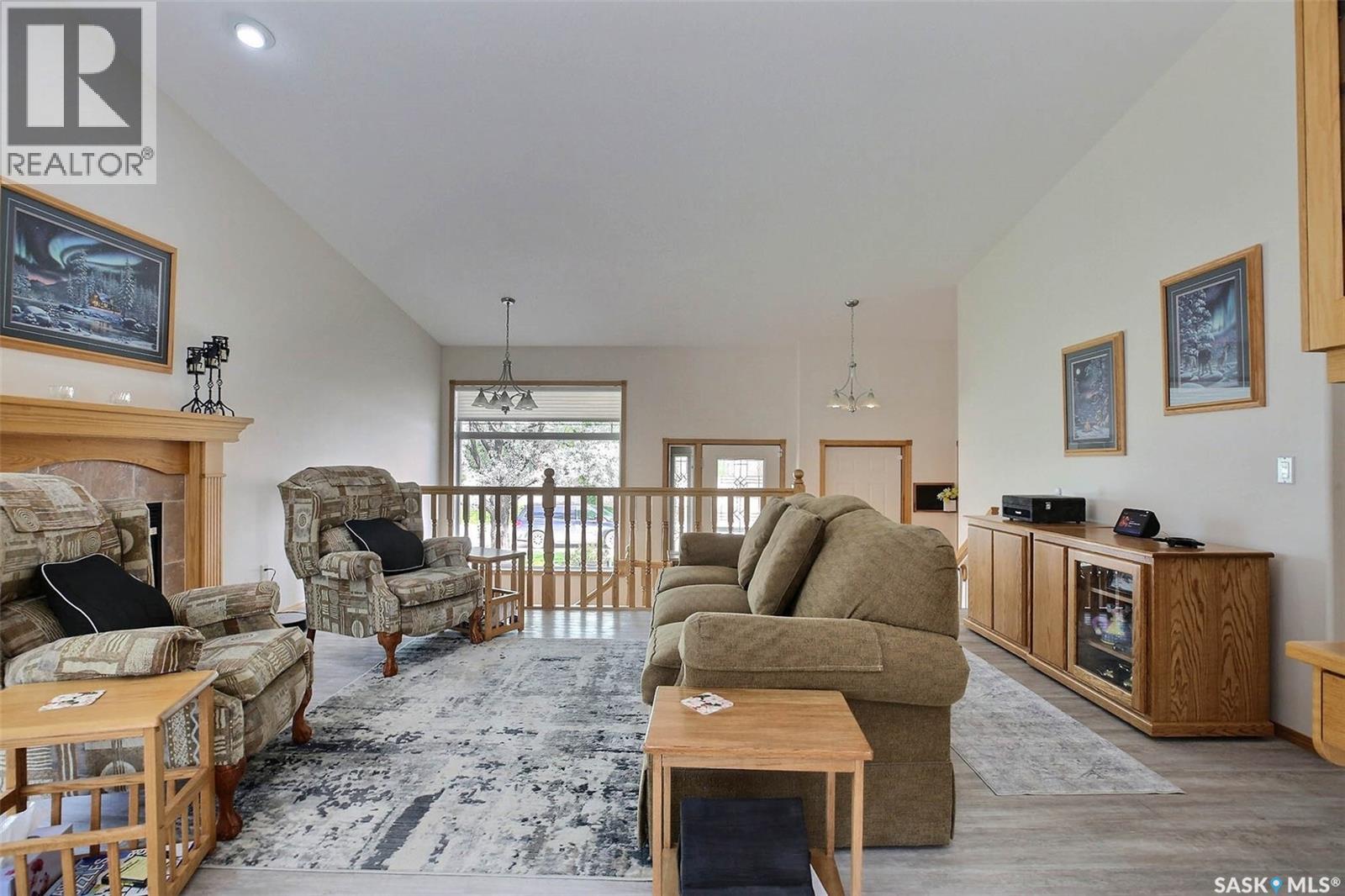 5082 Fahlman CRESCENT - photo 4
