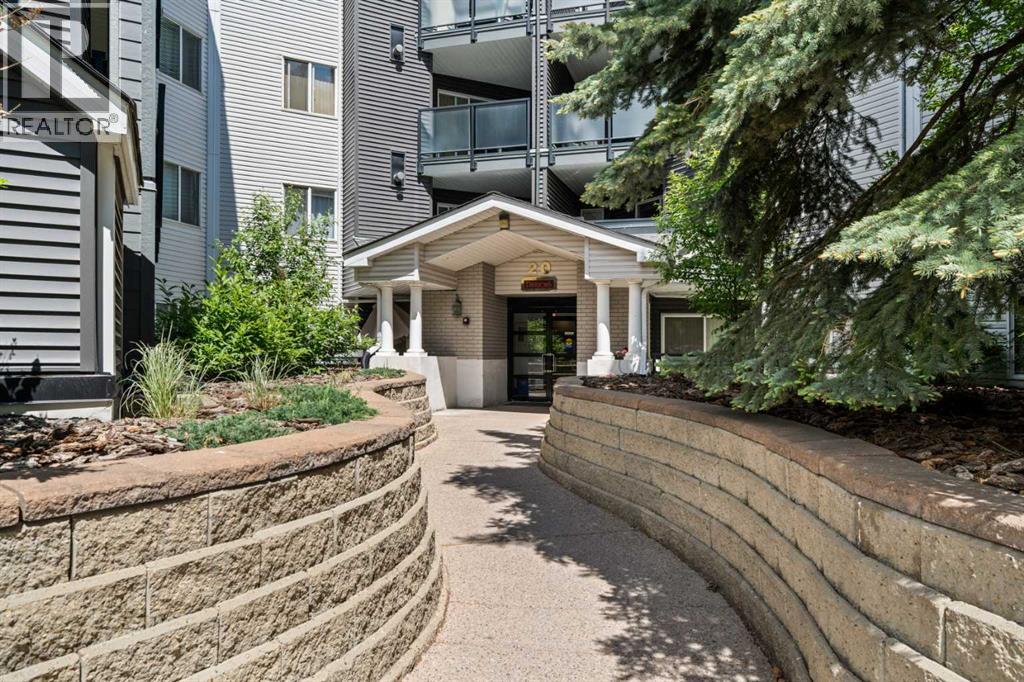 404, 20 Sierra Morena Mews SW — photo 22
