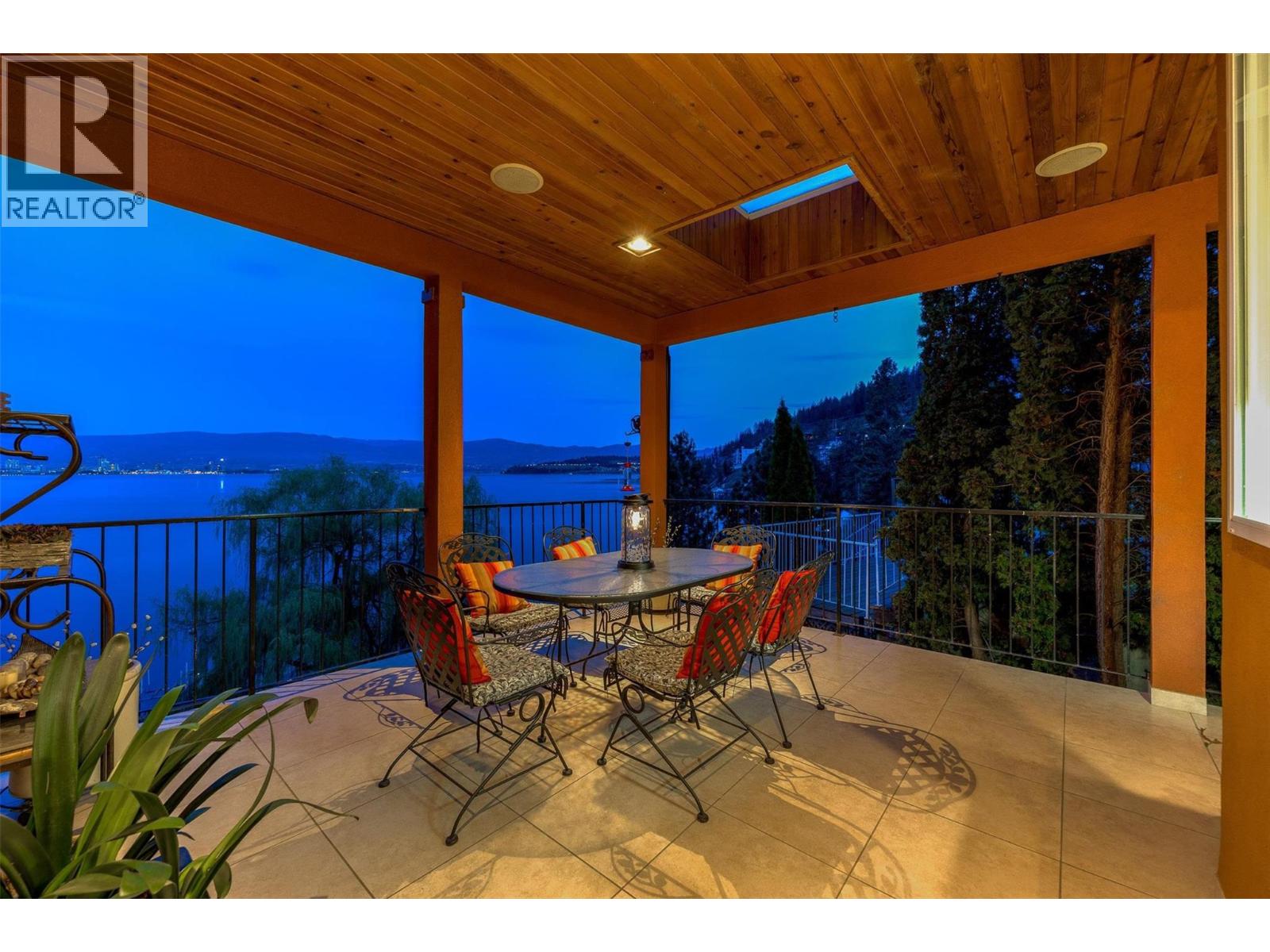 683 Westside Road S - 45