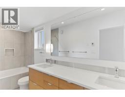 410 Fourth Street W, Revelstoke, BC V0E2S0 Photo 33