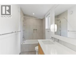 410 Fourth Street W, Revelstoke, BC V0E2S0 Photo 34