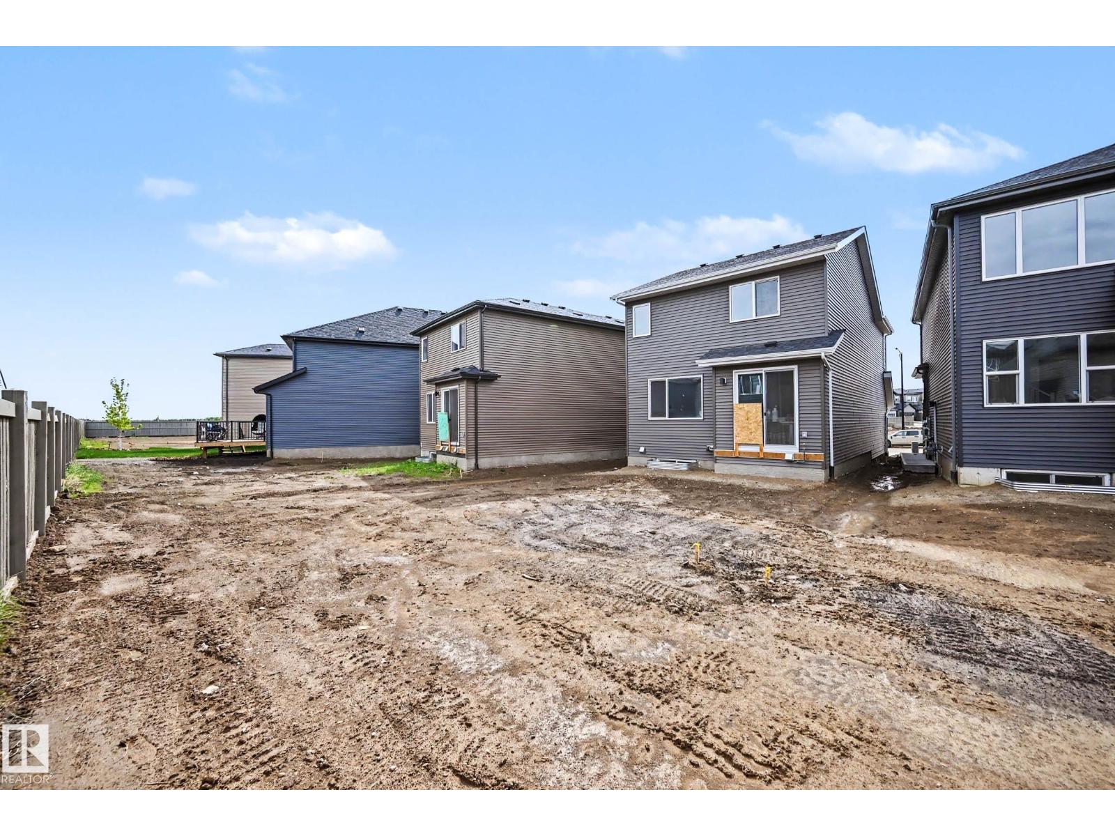 8019 228 ST NW - 44