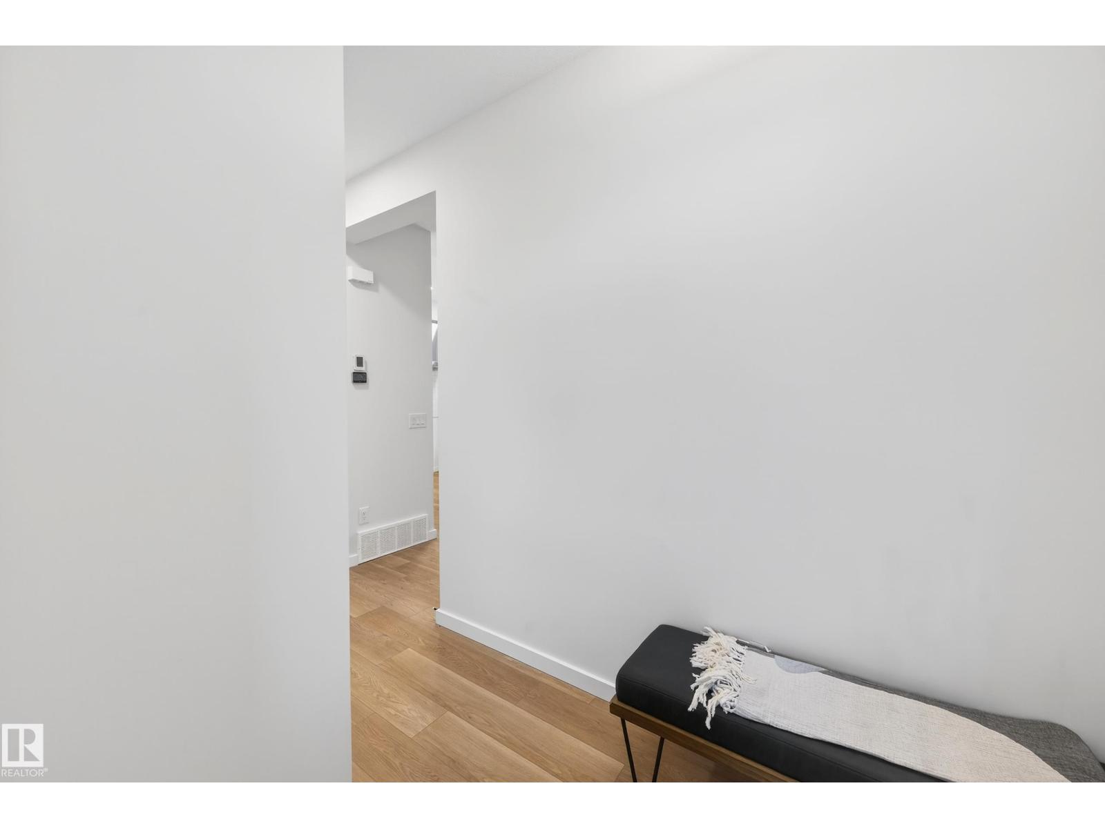 8019 228 ST NW - 21