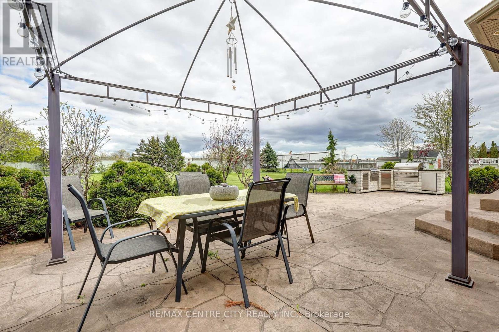9538 TOWER ROAD - 10