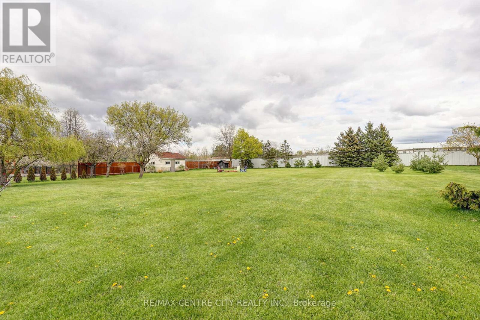 9538 TOWER ROAD - 12