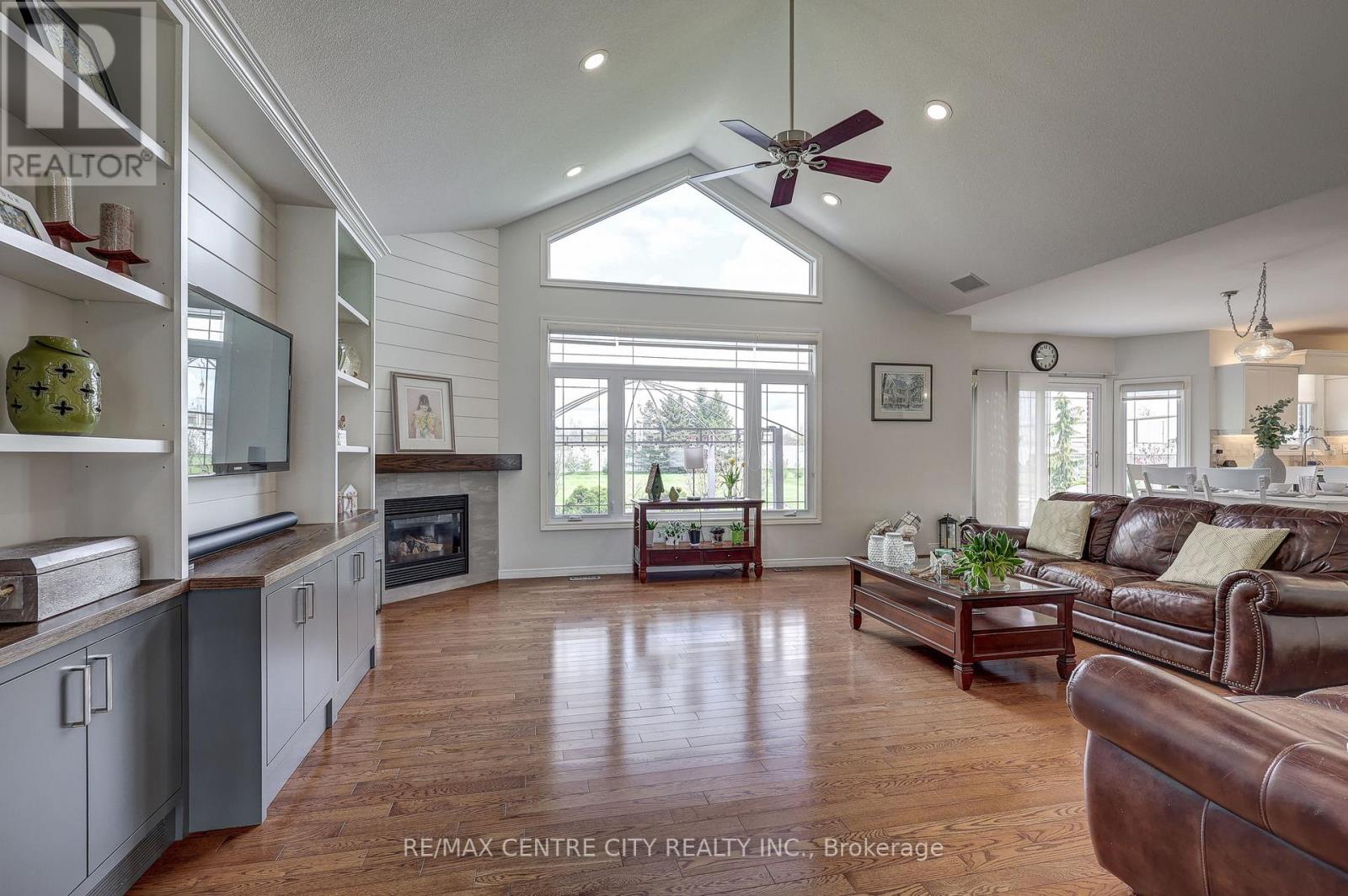 9538 TOWER ROAD - 14