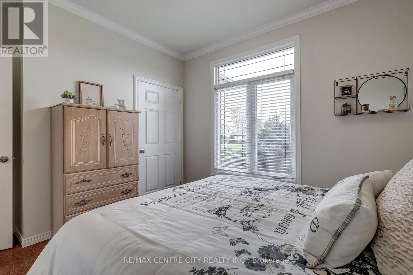 9538 TOWER ROAD - 39