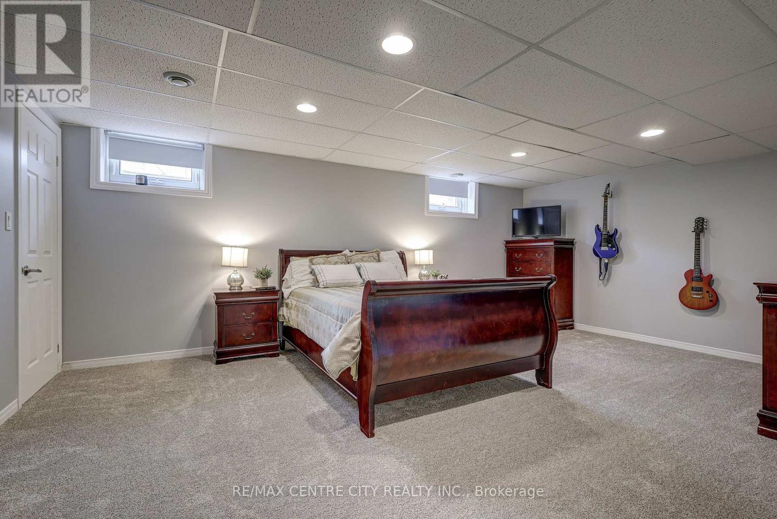9538 TOWER ROAD - 46