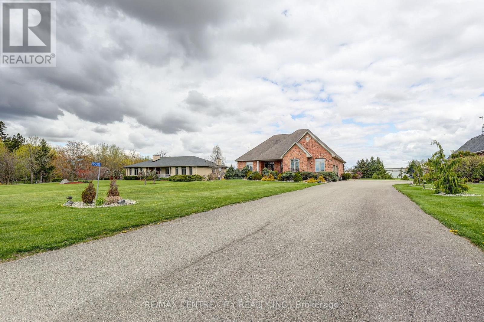 9538 TOWER ROAD - 8