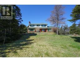 13-17 Roddick Crescent thumbnail 2
