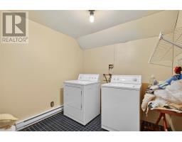 13-17 Roddick Crescent thumbnail 32