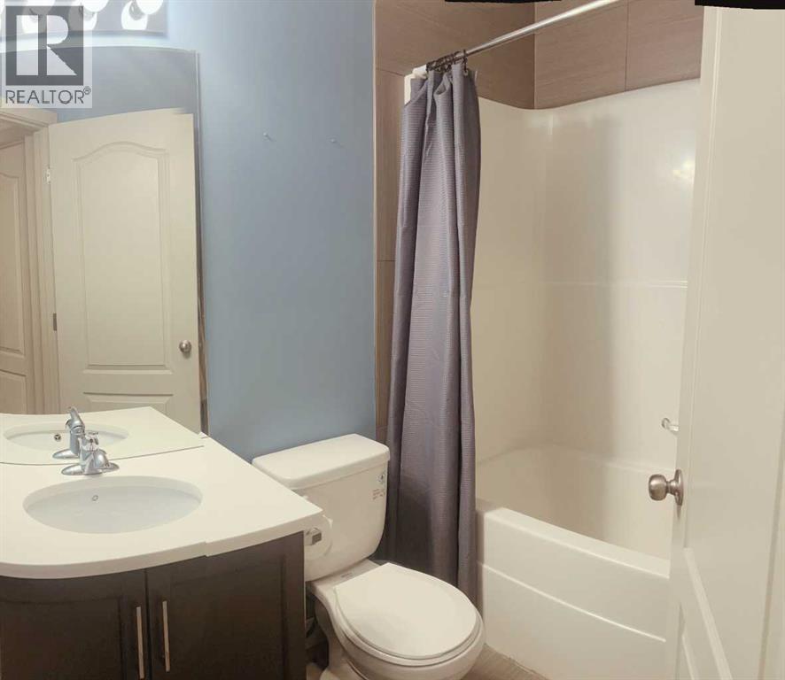 128 Strathcona Circle — photo 11