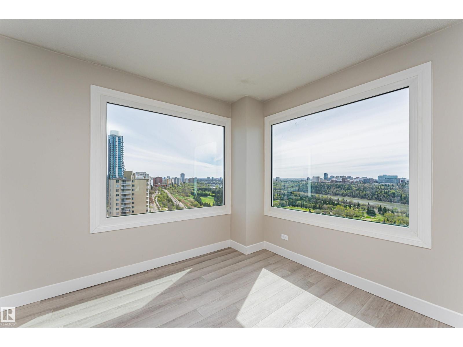 #1806 12303 JASPER AV NW - 33