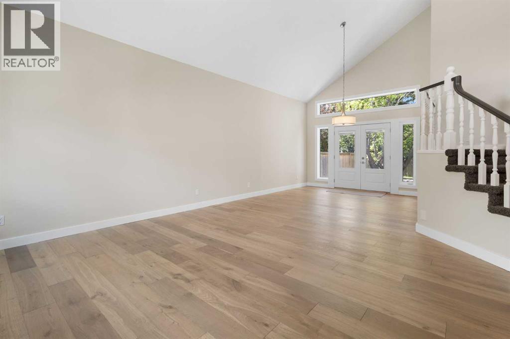 132 Woodhaven Road SW — photo 9