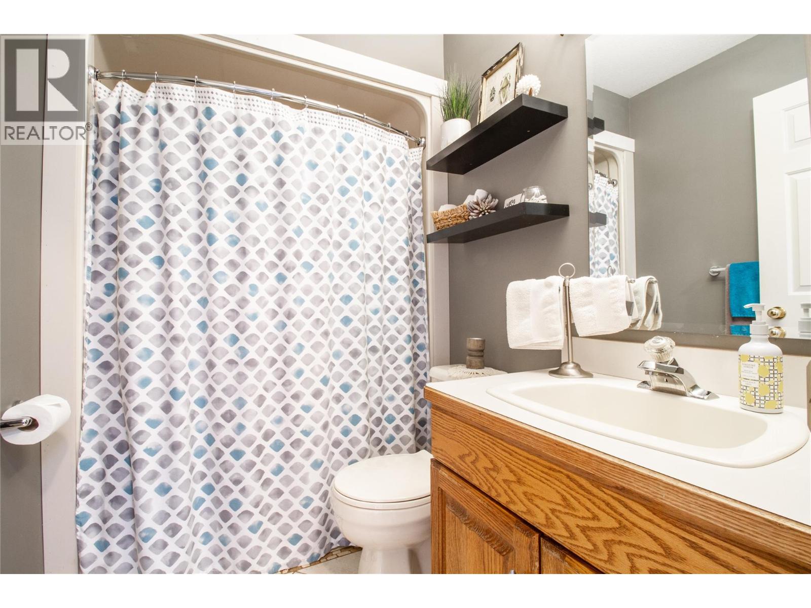 1107 Pineridge Crescent - 23