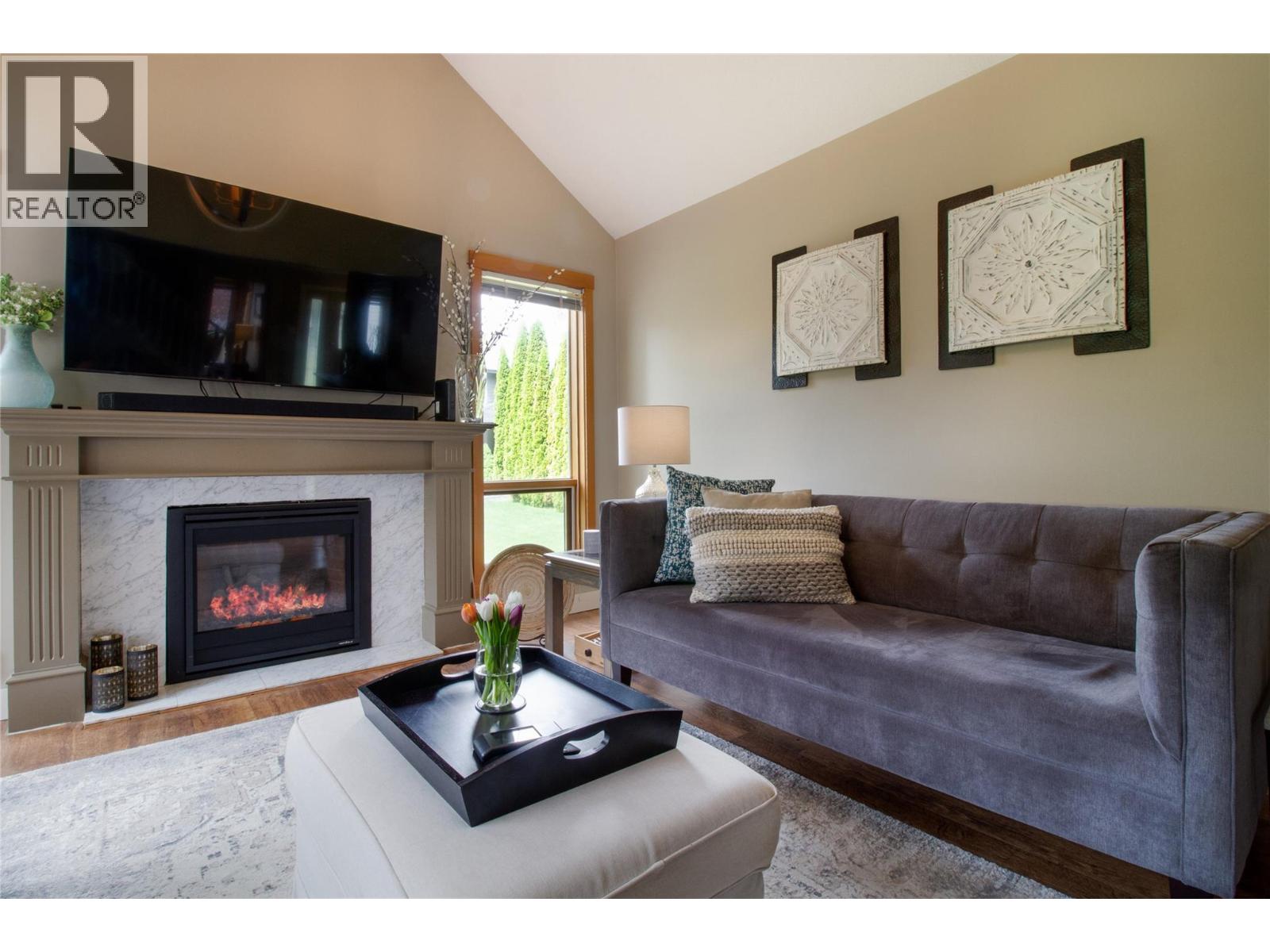1107 Pineridge Crescent - 10