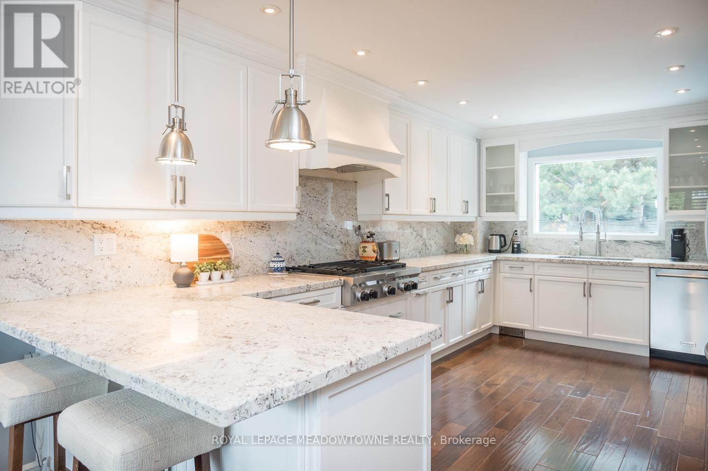 Huge Chefs Kitchen