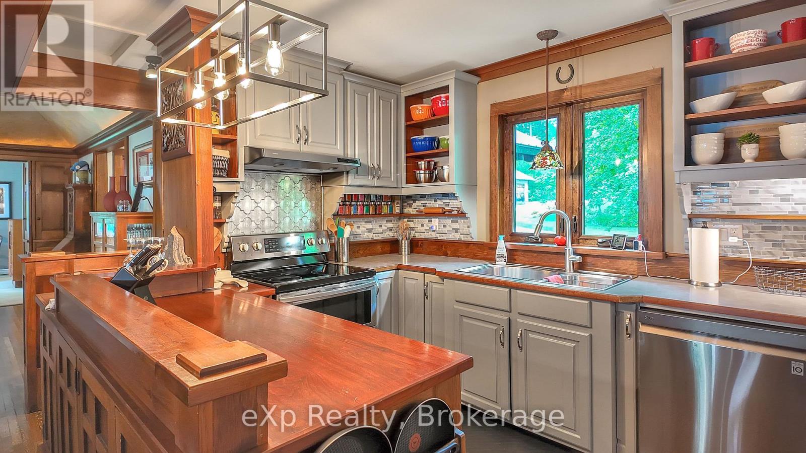 633598 ARTEMESIA-GLENELG TOWNLINE - 12