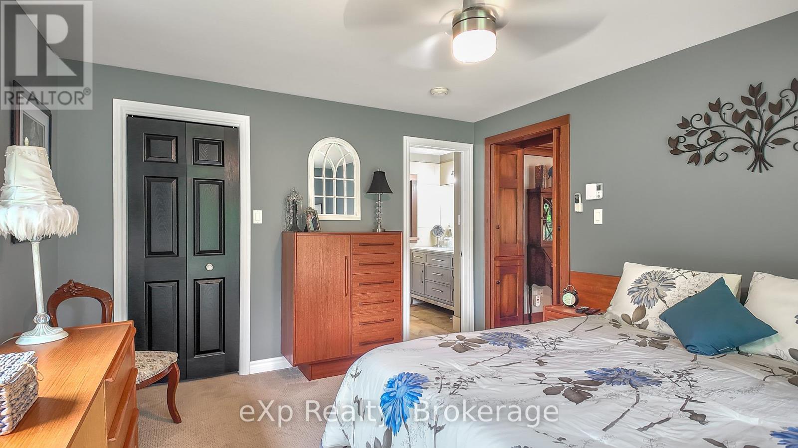 633598 ARTEMESIA-GLENELG TOWNLINE - 24