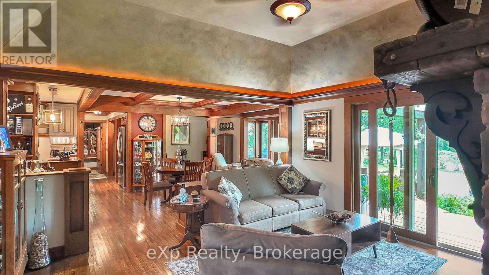 633598 ARTEMESIA-GLENELG TOWNLINE - 8