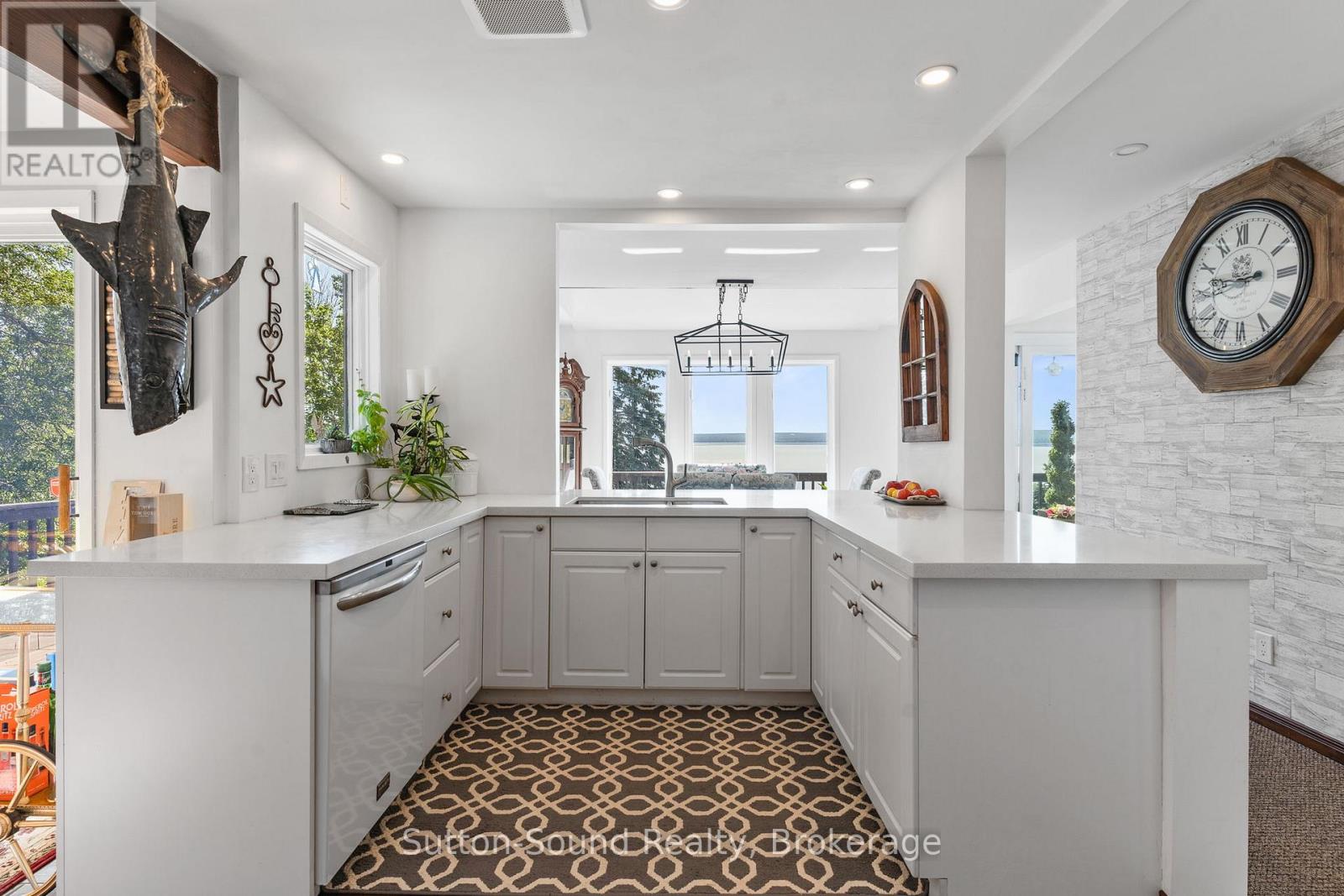 427 BALMY BEACH ROAD - 15