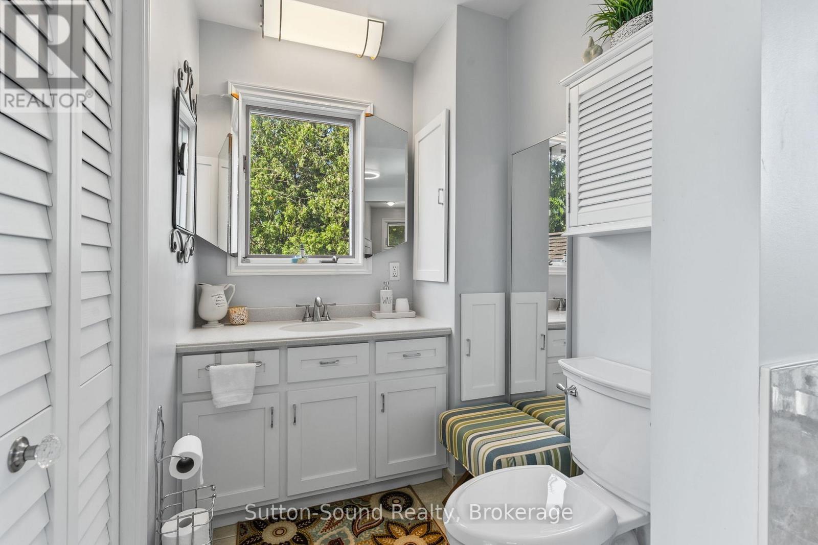 427 BALMY BEACH ROAD - 34