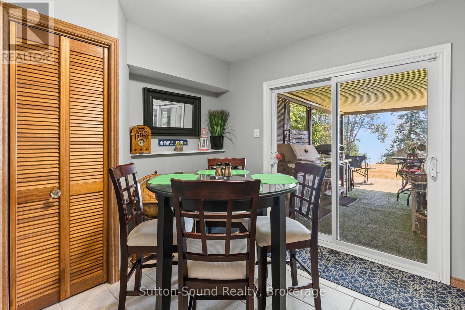 427 BALMY BEACH ROAD - 37