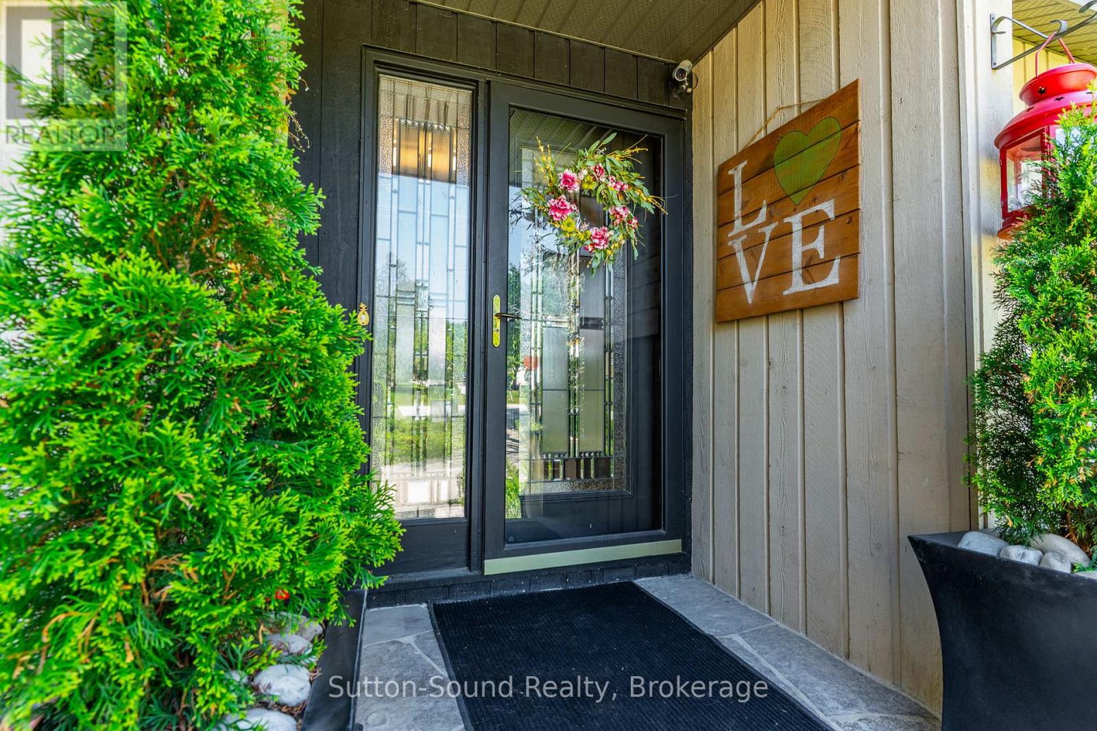 427 BALMY BEACH ROAD - 8