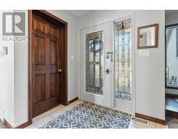 427 Balmy Beach Road, Georgian Bluffs, ON N4K5N4 Photo 9