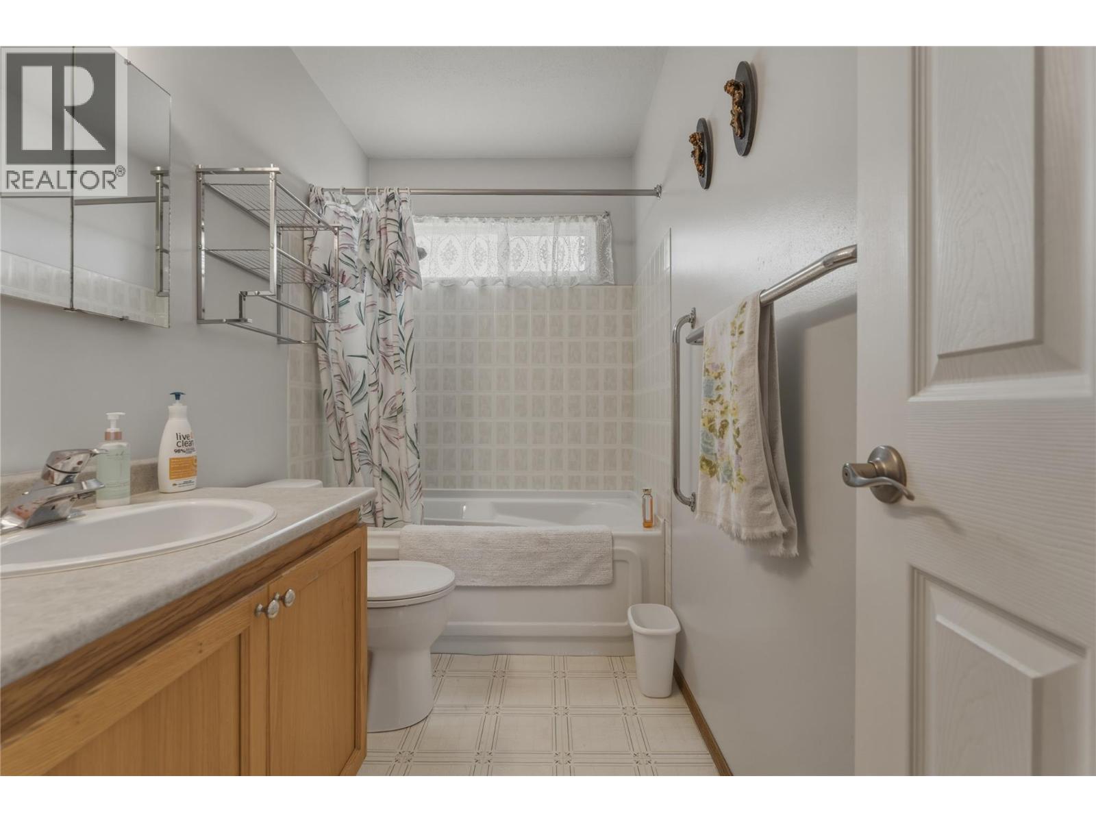  4300 16 Avenue, Vernon