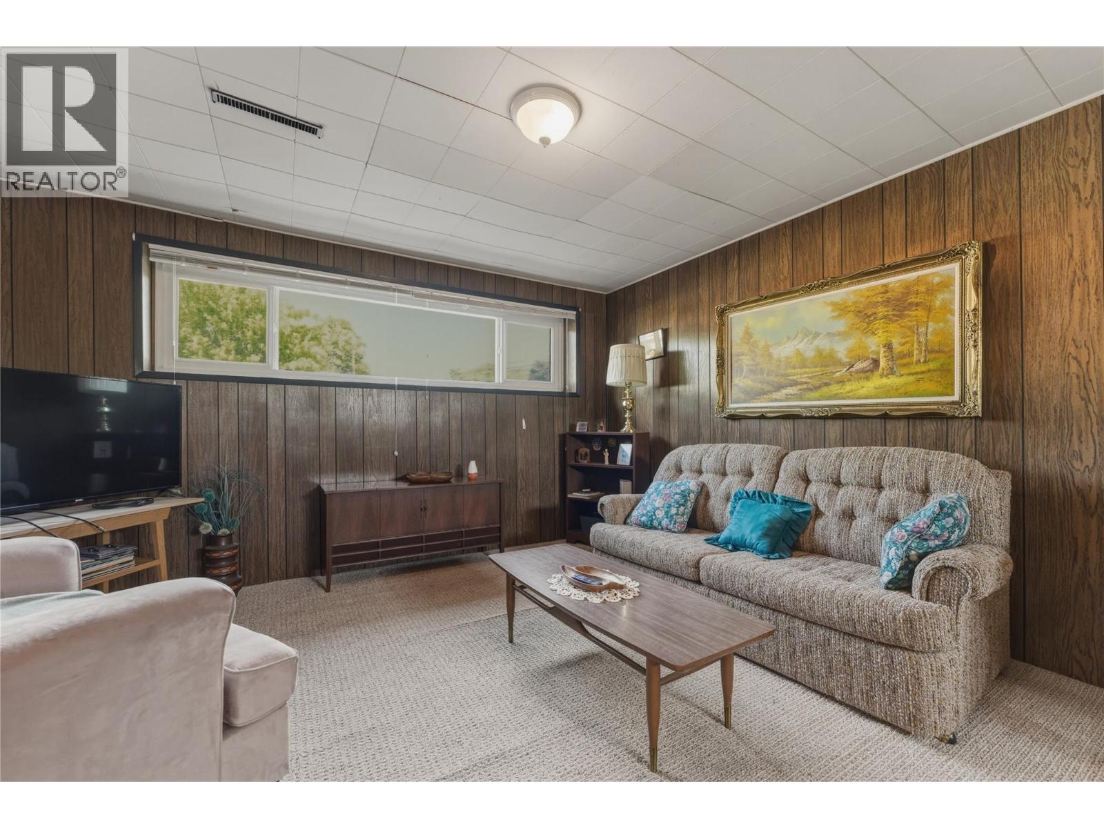  4300 16 Avenue, Vernon