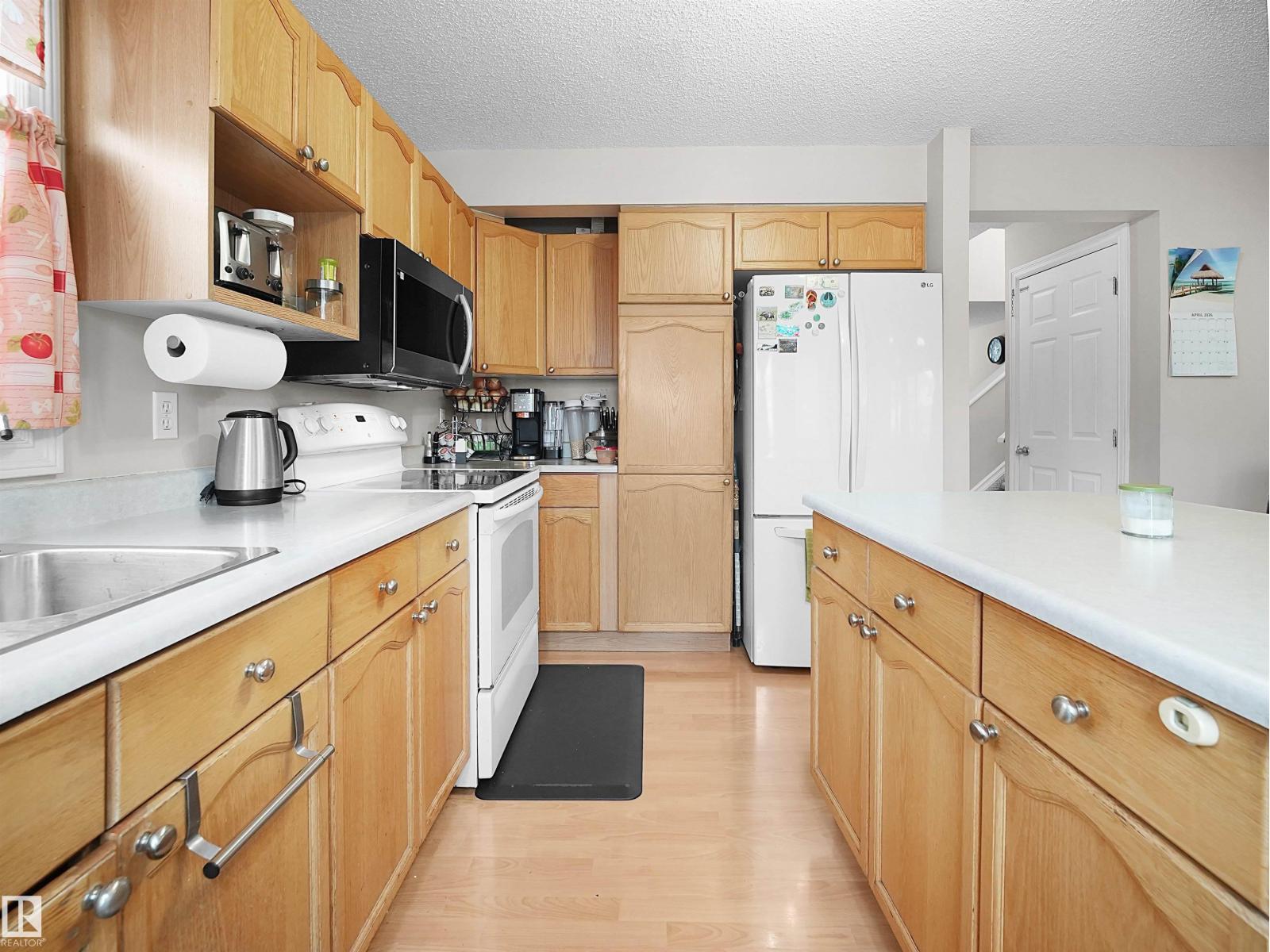 21379 89 AV NW — photo 15