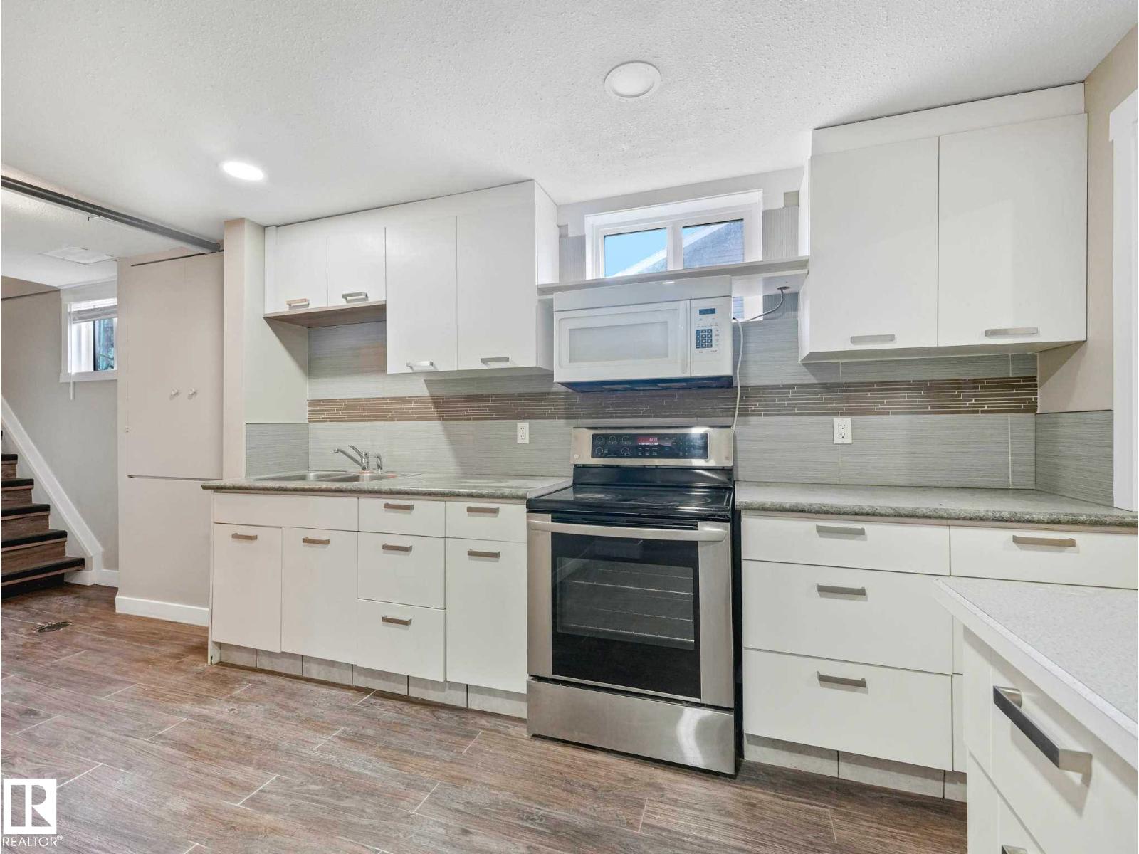 12241 54 ST NW - 24