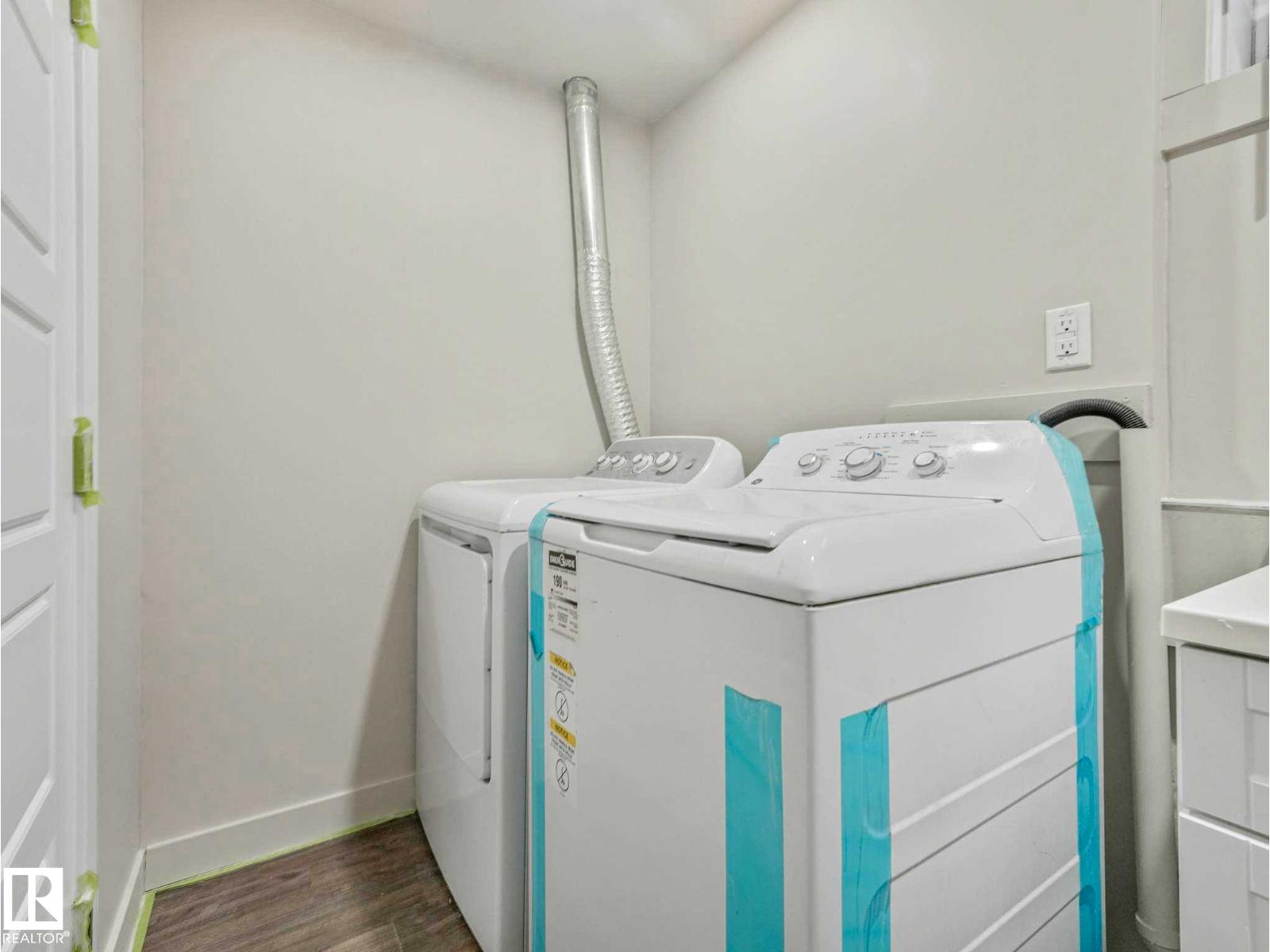 12241 54 ST NW - 35