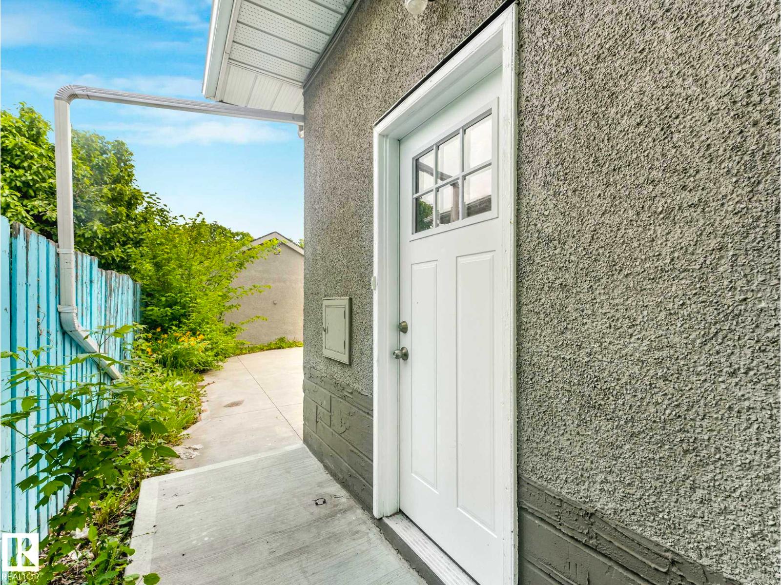 12241 54 ST NW - 41