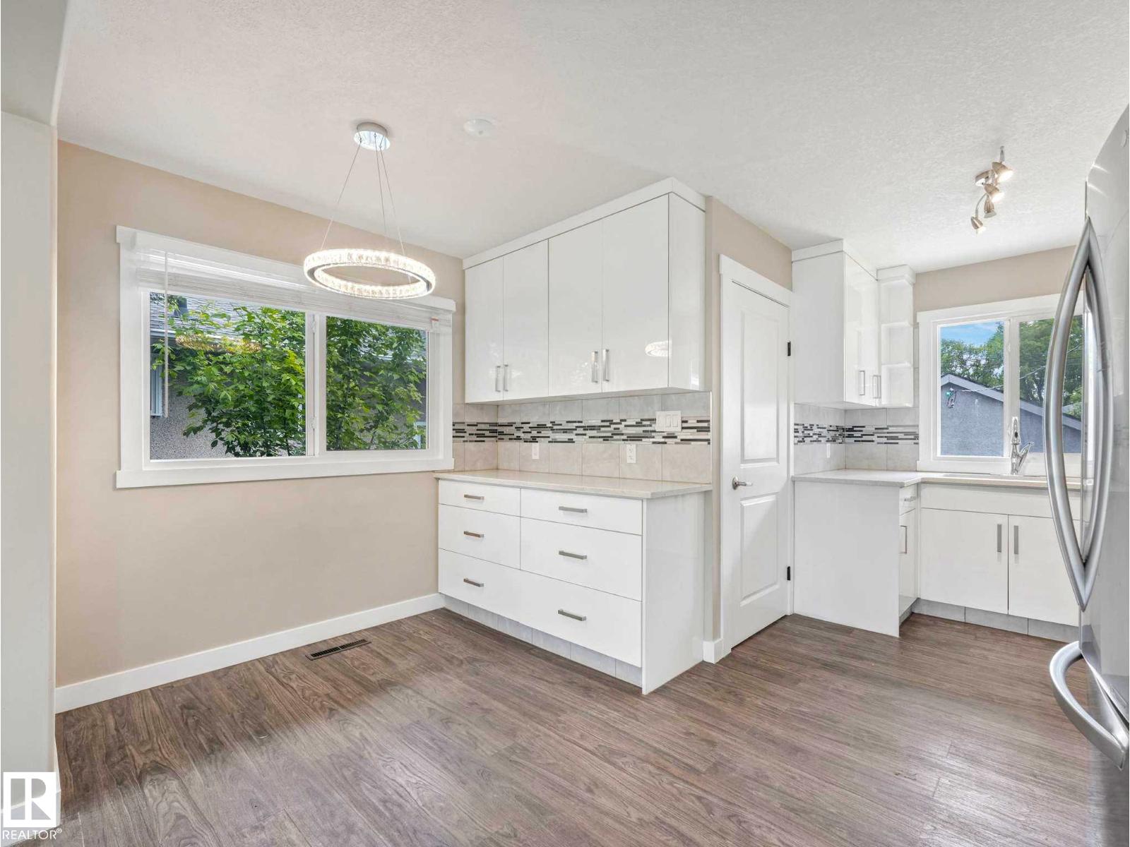 12241 54 ST NW - 6