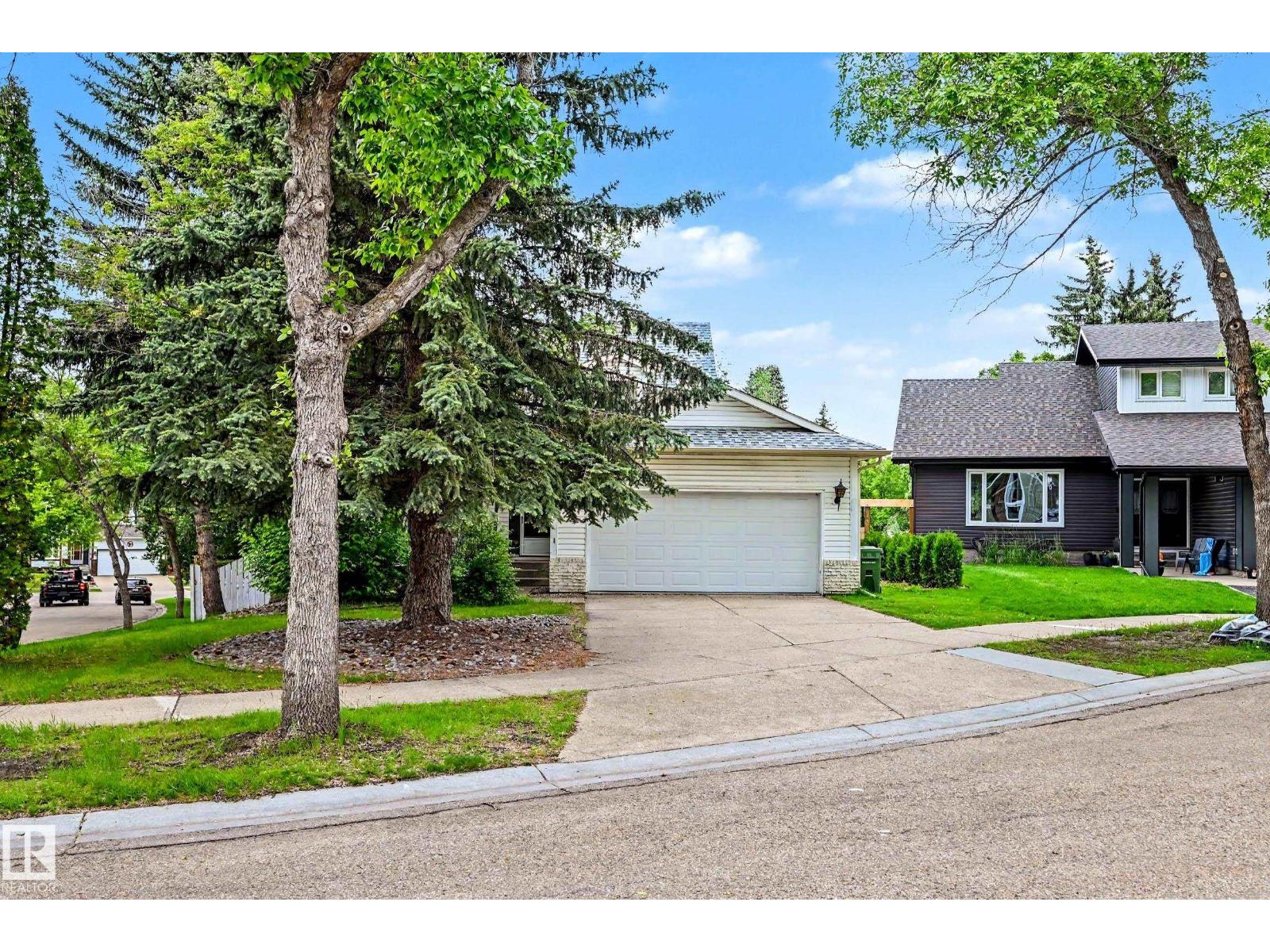 4 WINDERMERE CR — photo 61