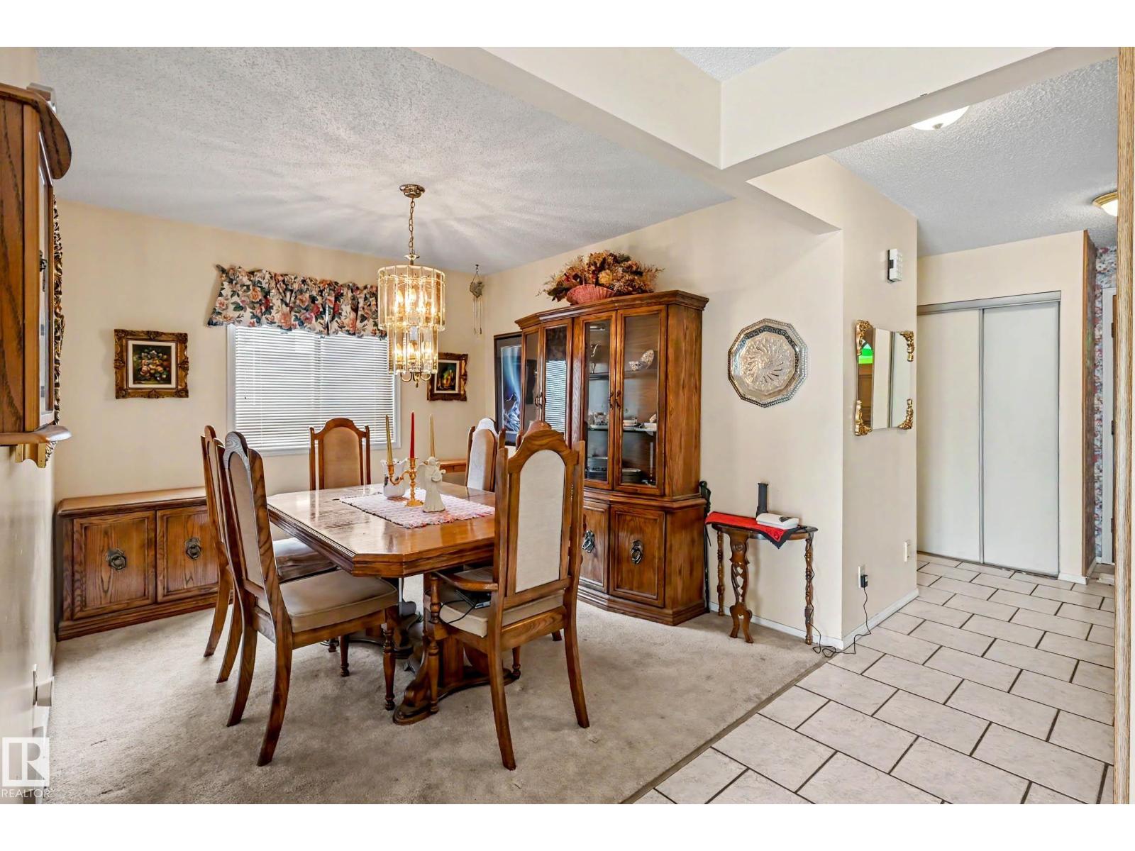 4 WINDERMERE CR — photo 8