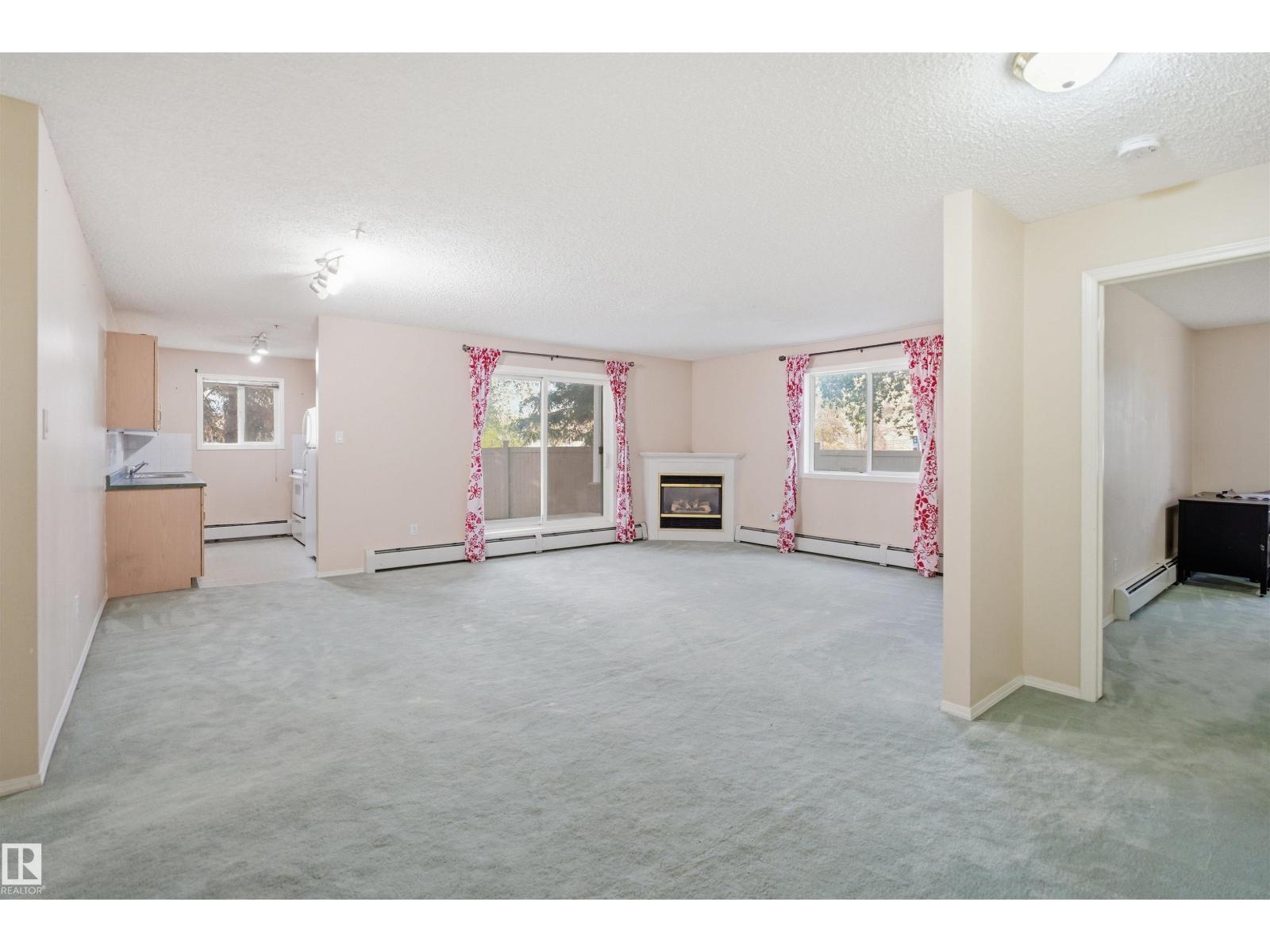 #124 10511 42 AV NW - 11