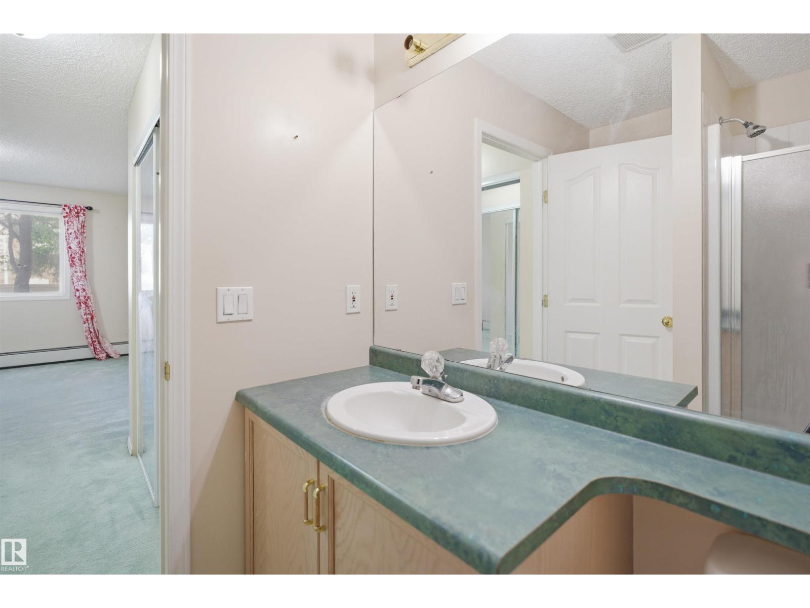#124 10511 42 AV NW - 13