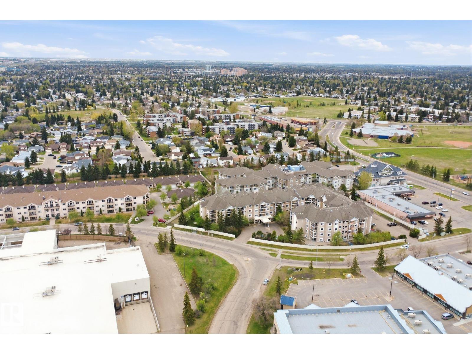#124 10511 42 AV NW - 24