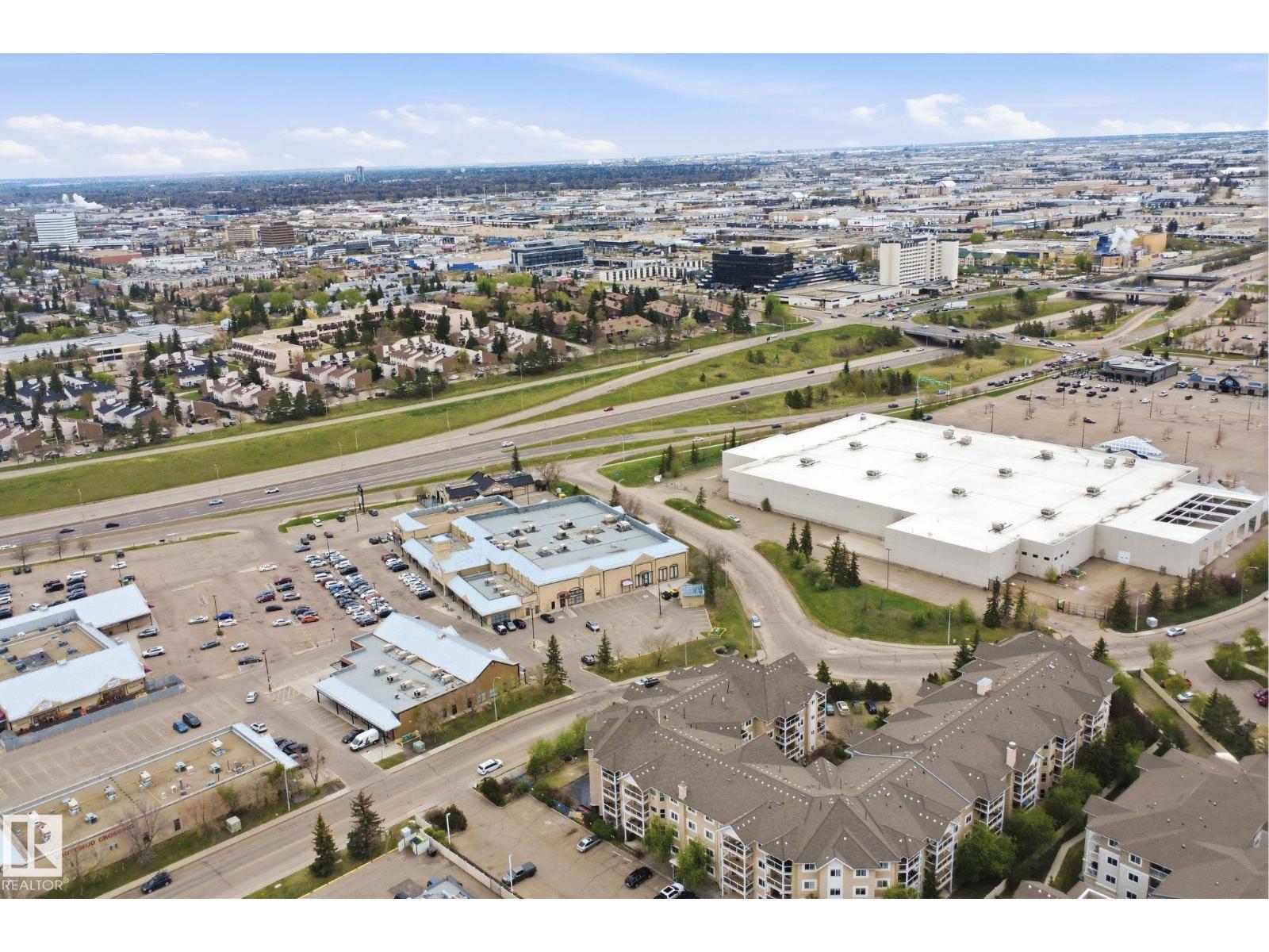 #124 10511 42 AV NW - 26